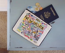 Load image into Gallery viewer, New York City Zip Pouch - Natural - catstudio
