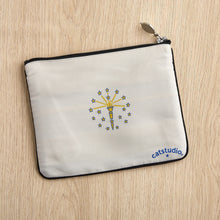 Load image into Gallery viewer, Indiana Zip Pouch - Natural Pouch catstudio 
