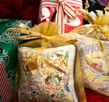 Load image into Gallery viewer, Oregon Mini Pillow Ornament Mini Pillow catstudio
