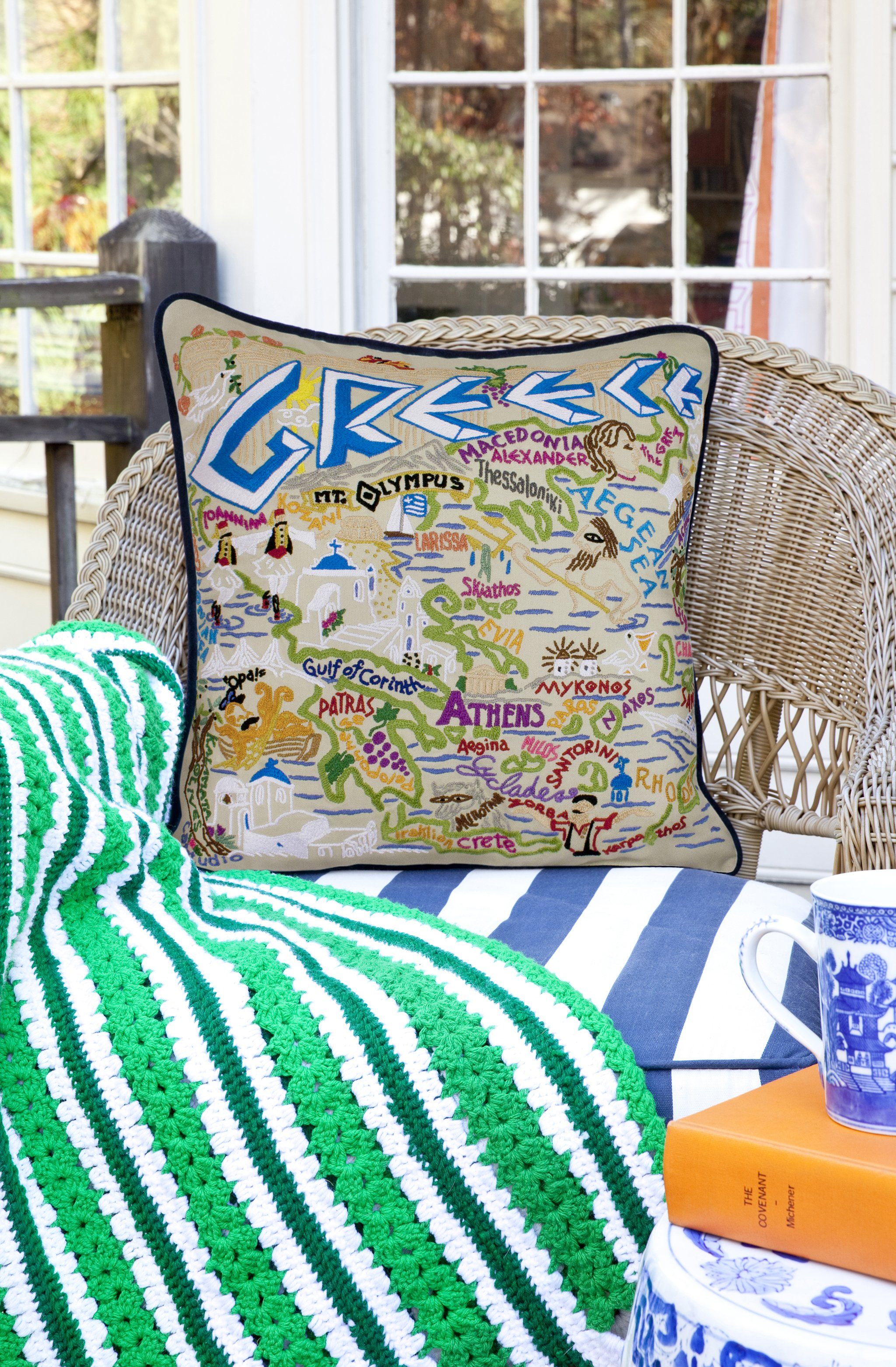 クッション　catstudio Greece Hand-Embroidered Pillow | International Collection by